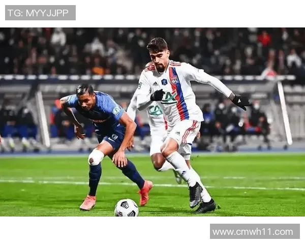 里昂官方宣布签下意大利国脚，将成为新赛季法甲争冠黑马